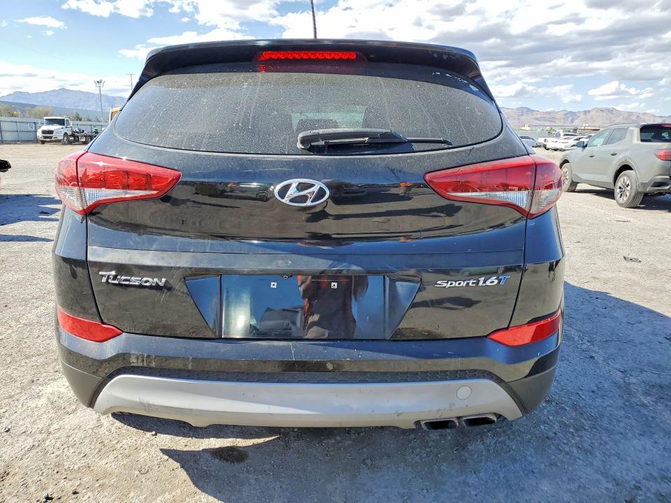 2017 Hyundai Tucson მანქანა იყიდება აუქციონზე, vin: KM8J33A2XHU274318, აუქციონის ნომერი: 55603806