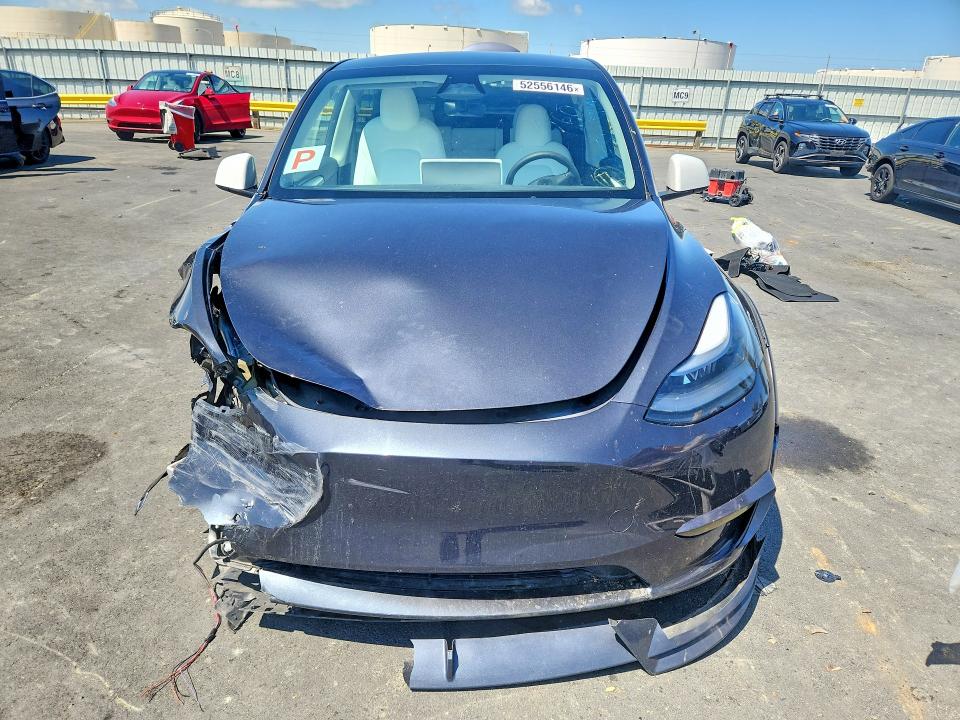 2024 Tesla Model Y მანქანა იყიდება აუქციონზე, vin: 7SAYGDEE0RF005209, აუქციონის ნომერი: 52556146