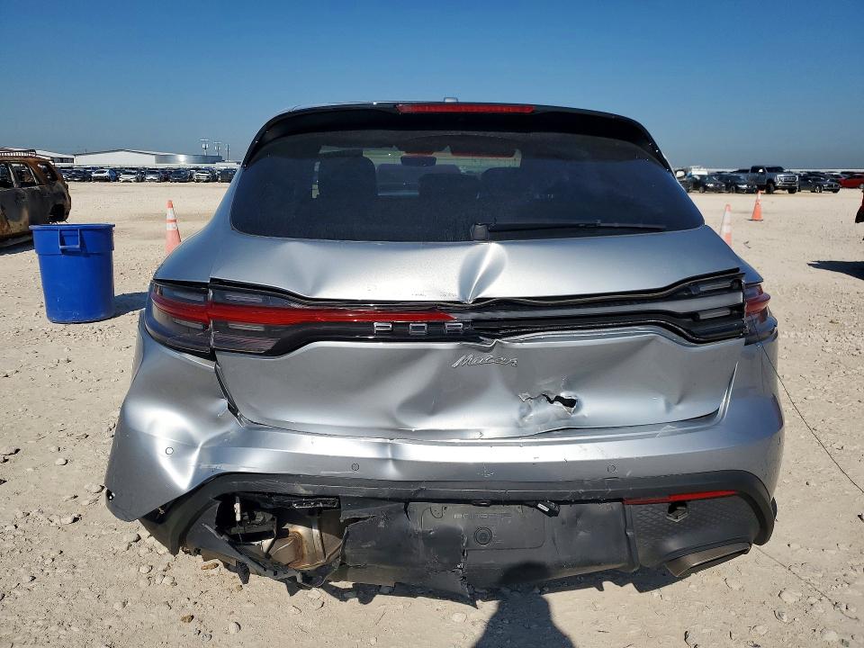 53186116 :رقم المزاد ، WP1AA2A58RLB01708 vin ، 2024 Porsche Macan مزاد بيع