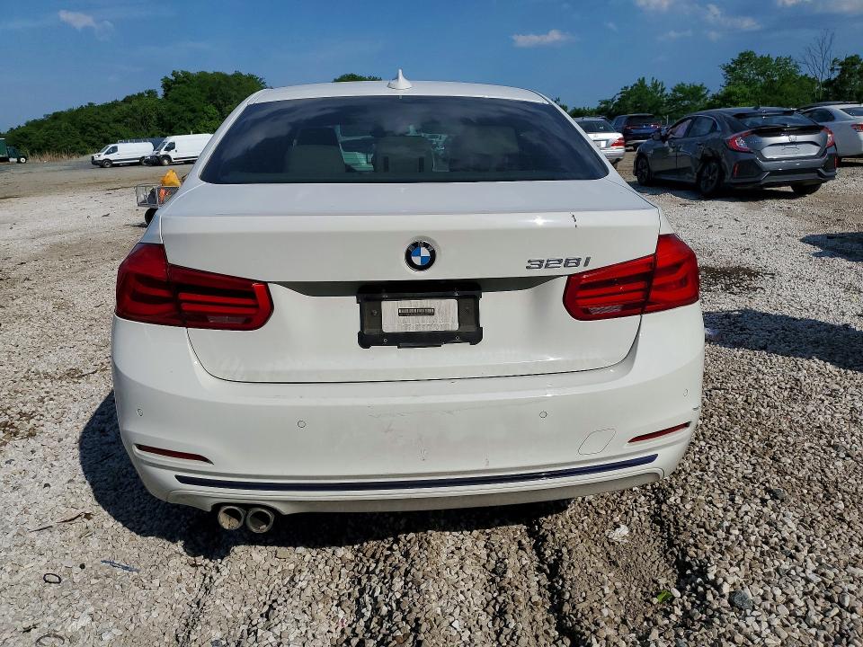 54082556 :رقم المزاد ، WBA8E9G50GNT46053 vin ، 2016 Bmw 328 مزاد بيع