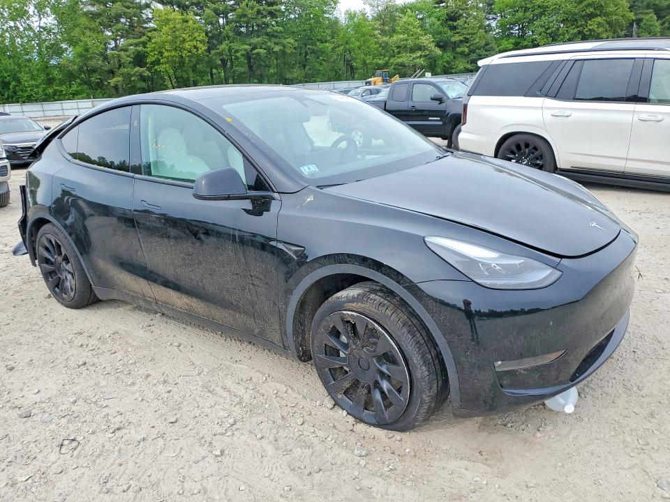 53851676 :رقم المزاد ، 7SAYGDEE8SF297696 vin ، 2025 Tesla Model Y مزاد بيع