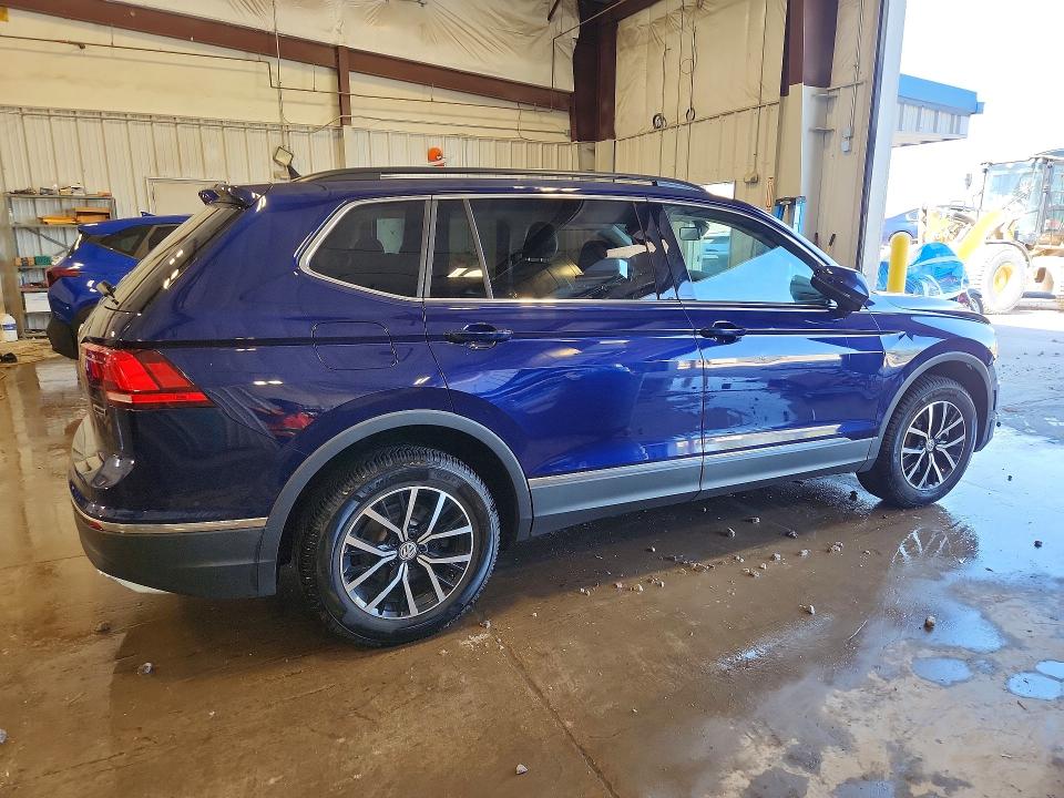 Продажа на аукционе авто 2021 Volkswagen Tiguan, vin: 3VV2B7AX3MM073763, номер лота: 53190896