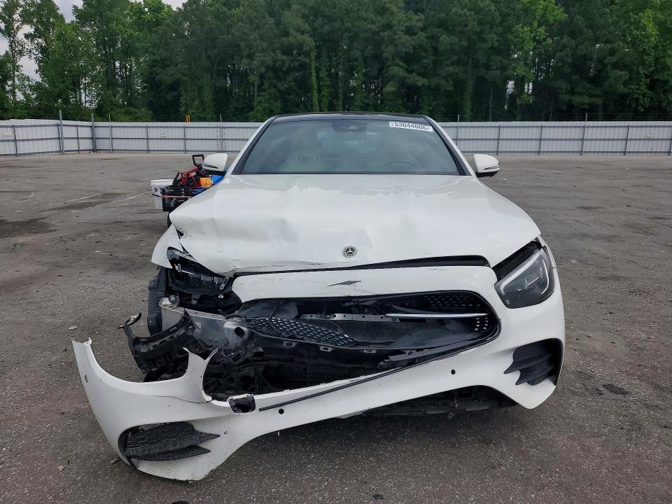 Продажа на аукционе авто 2022 Mercedes-benz E, vin: W1KZF8DB3NB098975, номер лота: 53044006