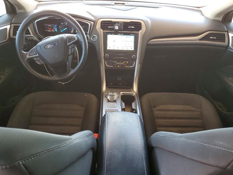 54264926 :رقم المزاد ، 3FA6P0LU4KR188728 vin ، 2019 Ford Fusion مزاد بيع