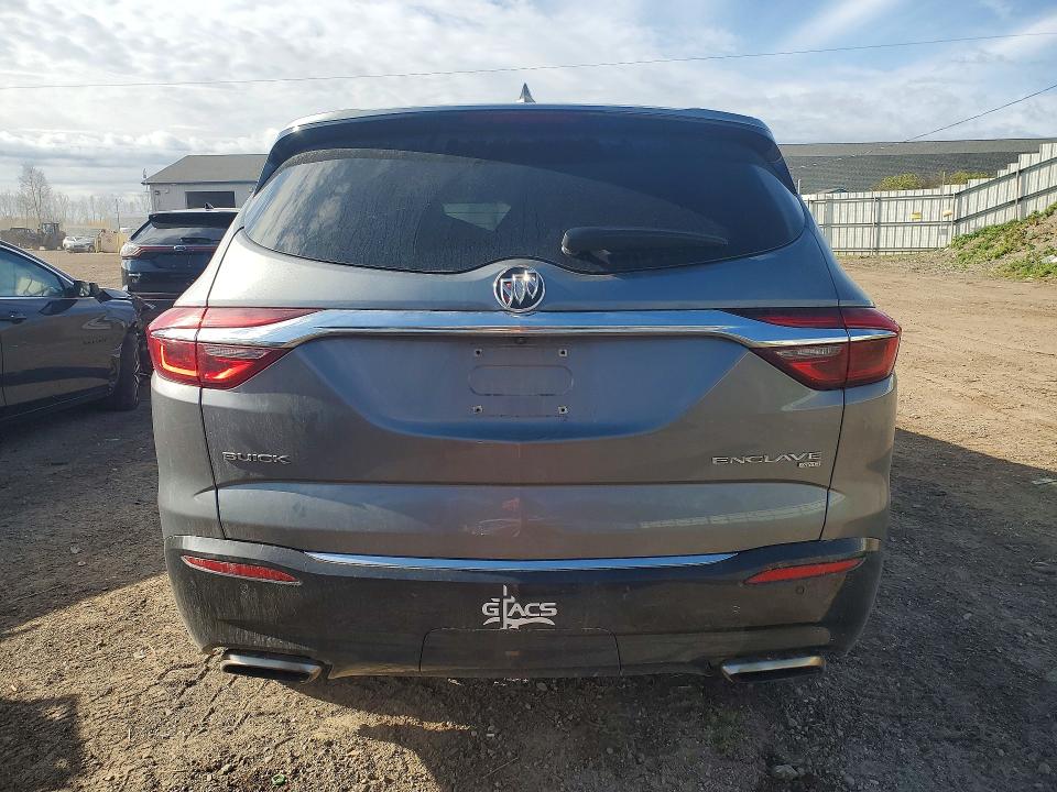 51763596 :رقم المزاد ، 5GAEVAKWXJJ180650 vin ، 2018 Buick Enclave مزاد بيع
