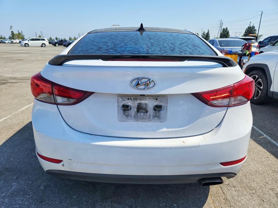 2015 Hyundai Elantra მანქანა იყიდება აუქციონზე, vin: KMHDH4AH4FU454111, აუქციონის ნომერი: 52971636