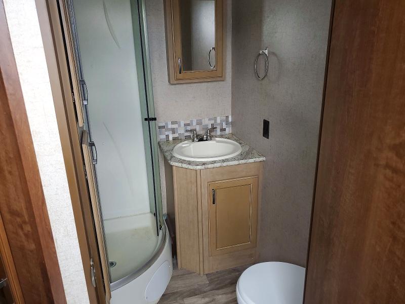 52363976 :رقم المزاد ، 58TBH0BS9J3TC3082 vin ، 2018 Highland Ridge Highland Ridge مزاد بيع