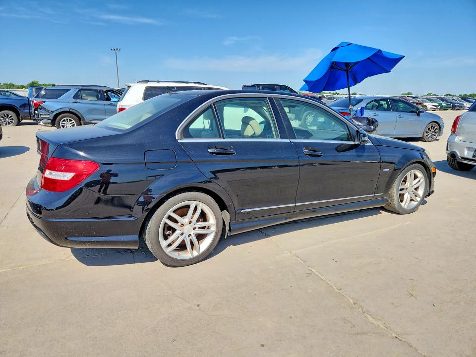 53536966 :رقم المزاد ، WDDGF4HB6CR203295 vin ، 2012 Mercedes-benz C مزاد بيع