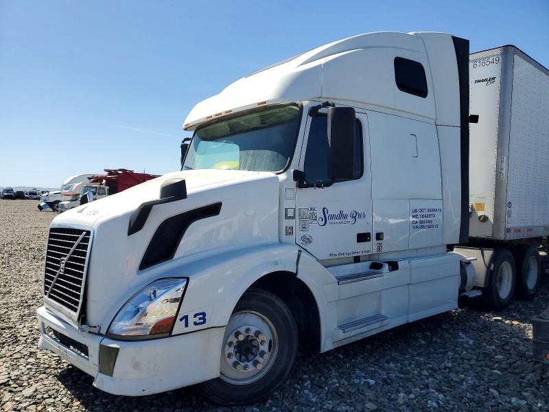 51582646 :رقم المزاد ، 4V4NC9EJ3EN182813 vin ، 2014 Volvo Vn مزاد بيع