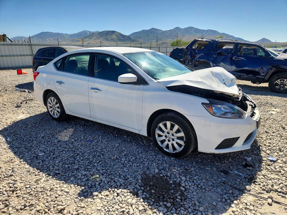 52734656 :رقم المزاد ، 3N1AB7AP2JY202626 vin ، 2018 Nissan Sentra مزاد بيع