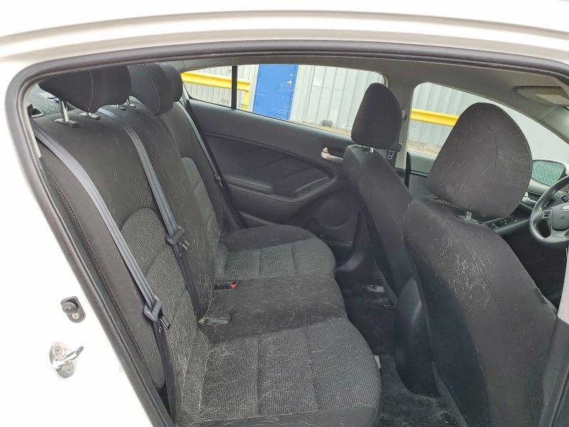 53822426 :رقم المزاد ، 3KPFK4A7XHE144178 vin ، 2017 Kia Forte مزاد بيع