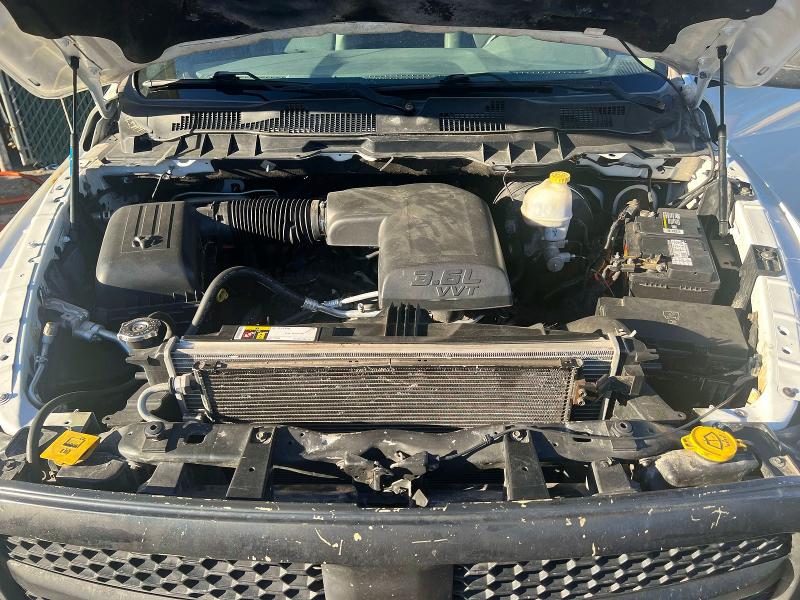 53086736 :رقم المزاد ، 1C6RR7FGXHS639892 vin ، 2017 Ram 1500 مزاد بيع