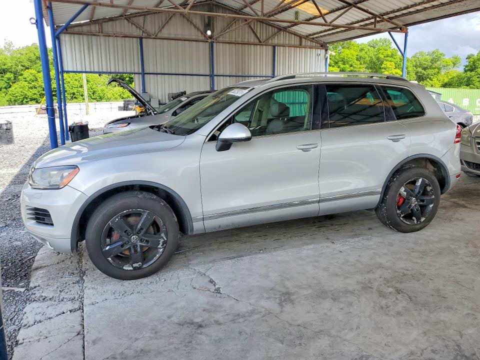 Auction sale of the 2012 Volkswagen Touareg, vin: WVGFK9BP6CD005330, lot number: 55229316