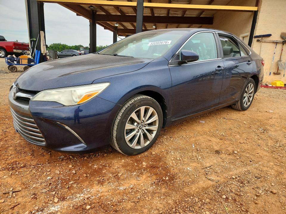2015 Toyota Camry მანქანა იყიდება აუქციონზე, vin: 4T1BF1FK2FU982990, აუქციონის ნომერი: 53202676