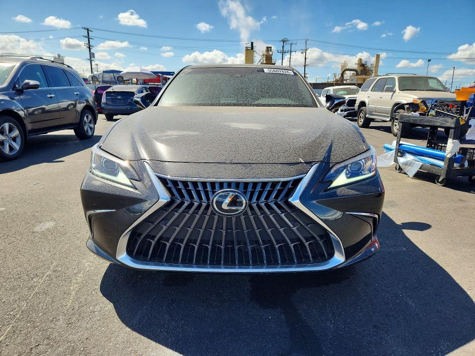 2023 Lexus Es 300h მანქანა იყიდება აუქციონზე, vin: 58ADA1C11PU033282, აუქციონის ნომერი: 55602826