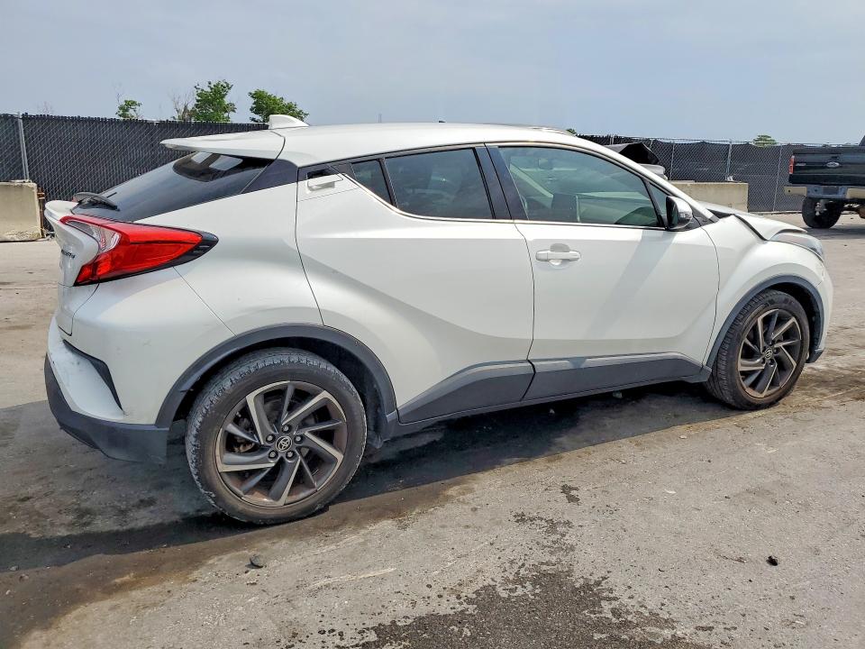 52001536 :رقم المزاد ، NMTKHMBX5MR138654 vin ، 2021 Toyota C-hr مزاد بيع