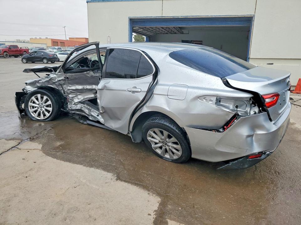 2018 Toyota Camry მანქანა იყიდება აუქციონზე, vin: JTNB11HK3J3035872, აუქციონის ნომერი: 52749386
