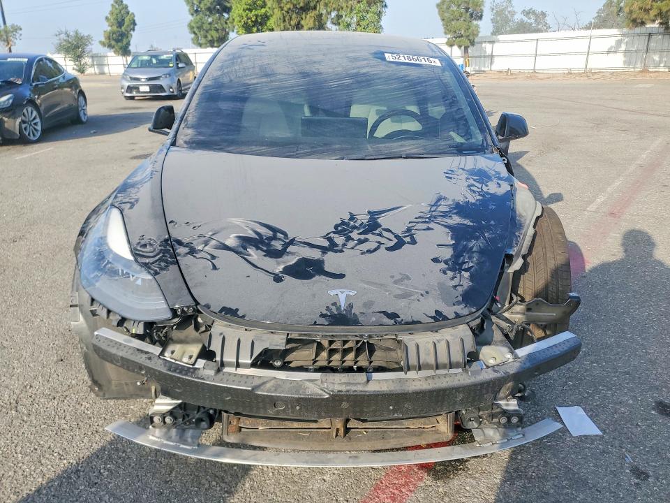 52186616 :رقم المزاد ، 5YJ3E1EAXPF507439 vin ، 2023 Tesla Model 3 مزاد بيع