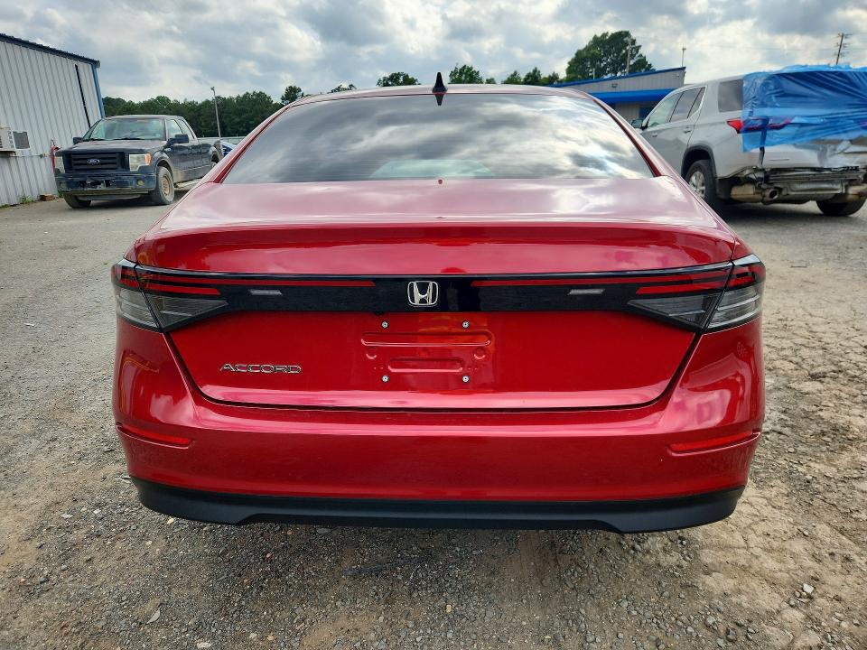 2026 Honda Accord მანქანა იყიდება აუქციონზე, vin: 1HGCY1F48TA008207, აუქციონის ნომერი: 52740336