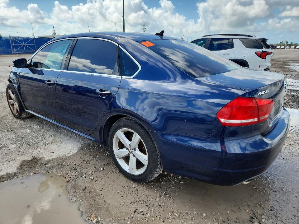 54394506 :رقم المزاد ، 1VWBH7A39DC102627 vin ، 2013 Volkswagen Passat مزاد بيع