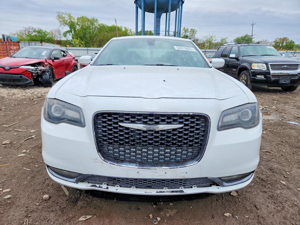 Aukcja sprzedaży 2015 Chrysler 300, vin: 2C3CCABG9FH932095, numer aukcji: 52615826