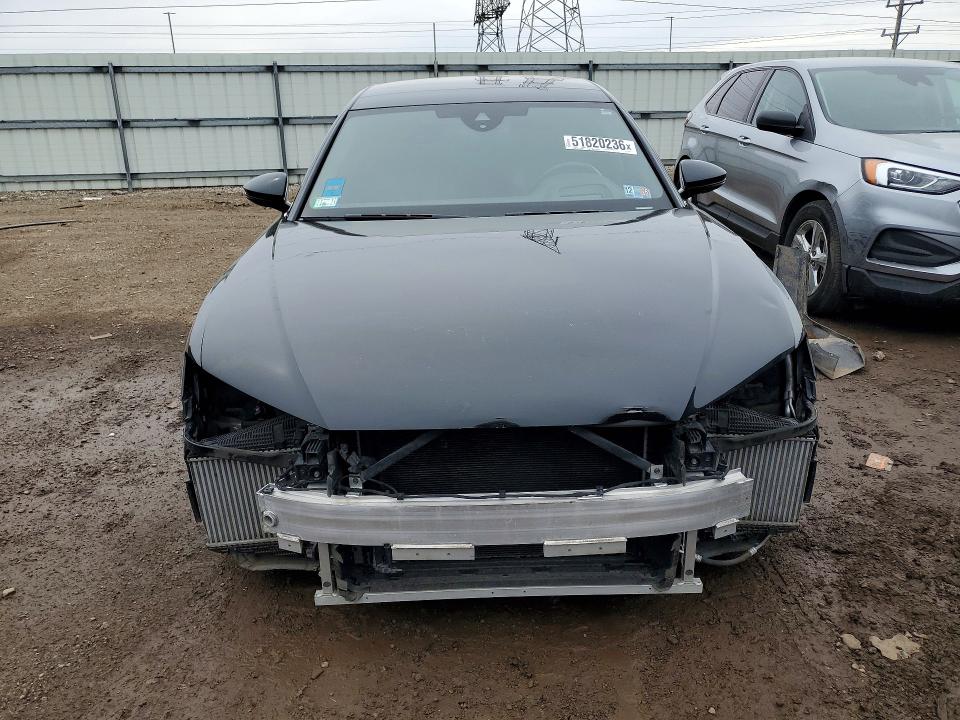 51820236 :رقم المزاد ، WAU8DAF89KN018168 vin ، 2019 Audi A8 مزاد بيع
