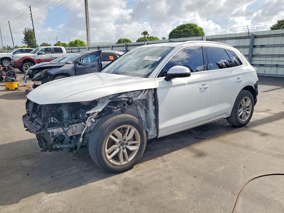 Продаж на аукціоні авто 2022 Audi Q5, vin: WA1GAAFYXN2003637, номер лоту: 79789005