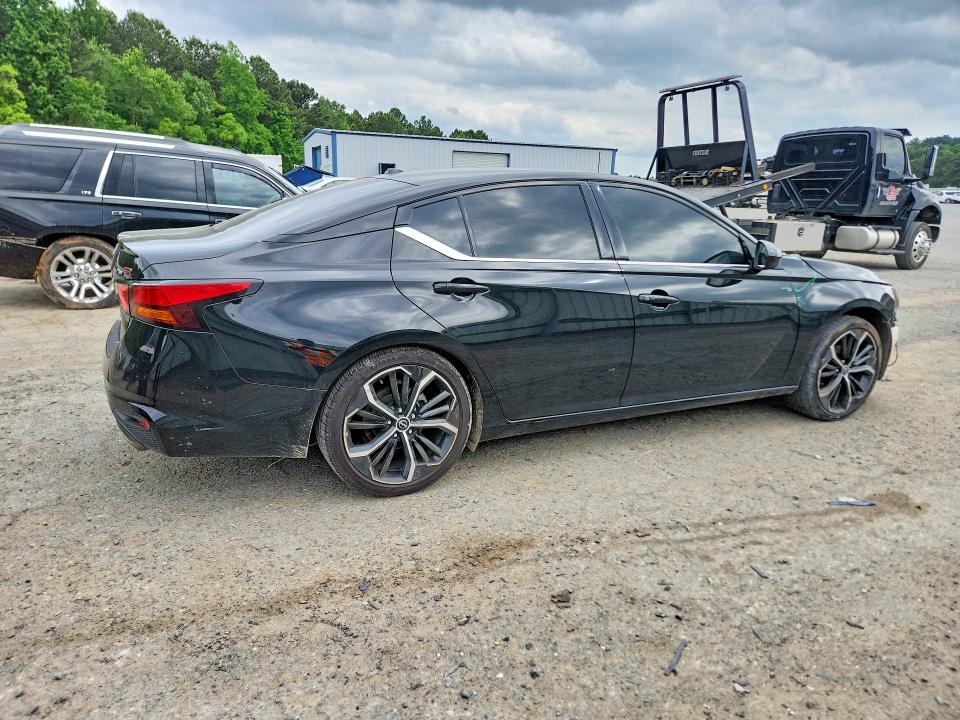 51844156 :رقم المزاد ، 1N4BL4CV9PN350678 vin ، 2023 Nissan Altima مزاد بيع