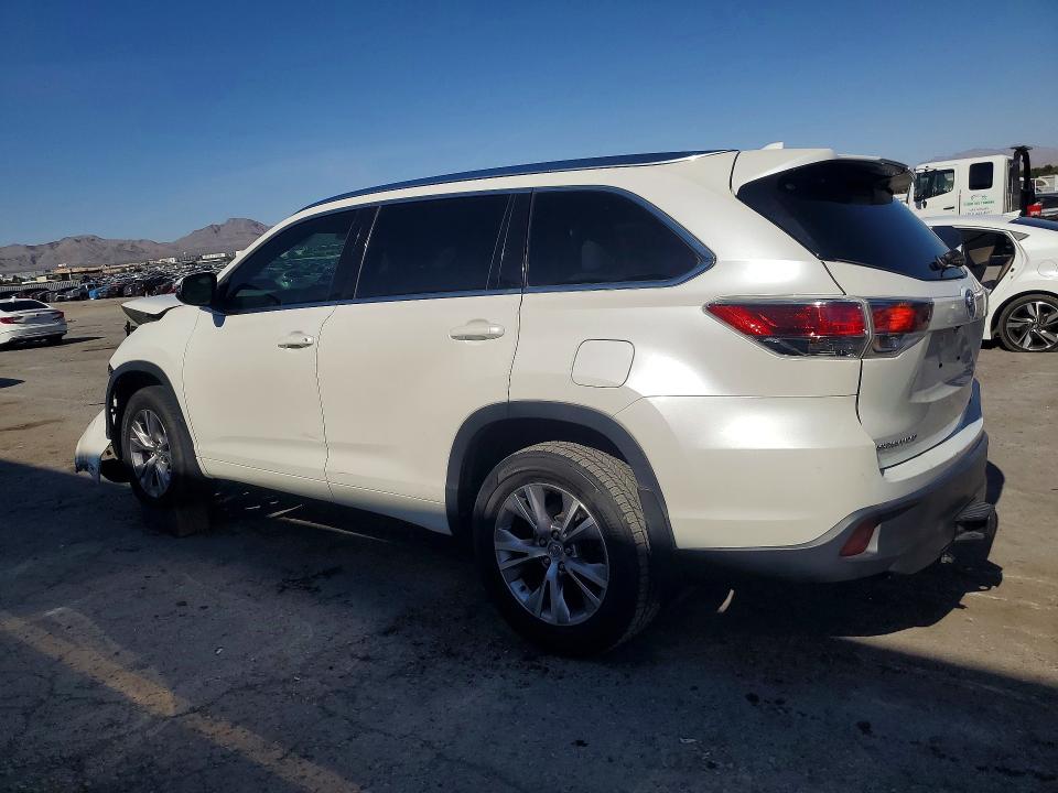 53121766 :رقم المزاد ، 5TDJKRFHXFS154026 vin ، 2015 Toyota Highlander مزاد بيع