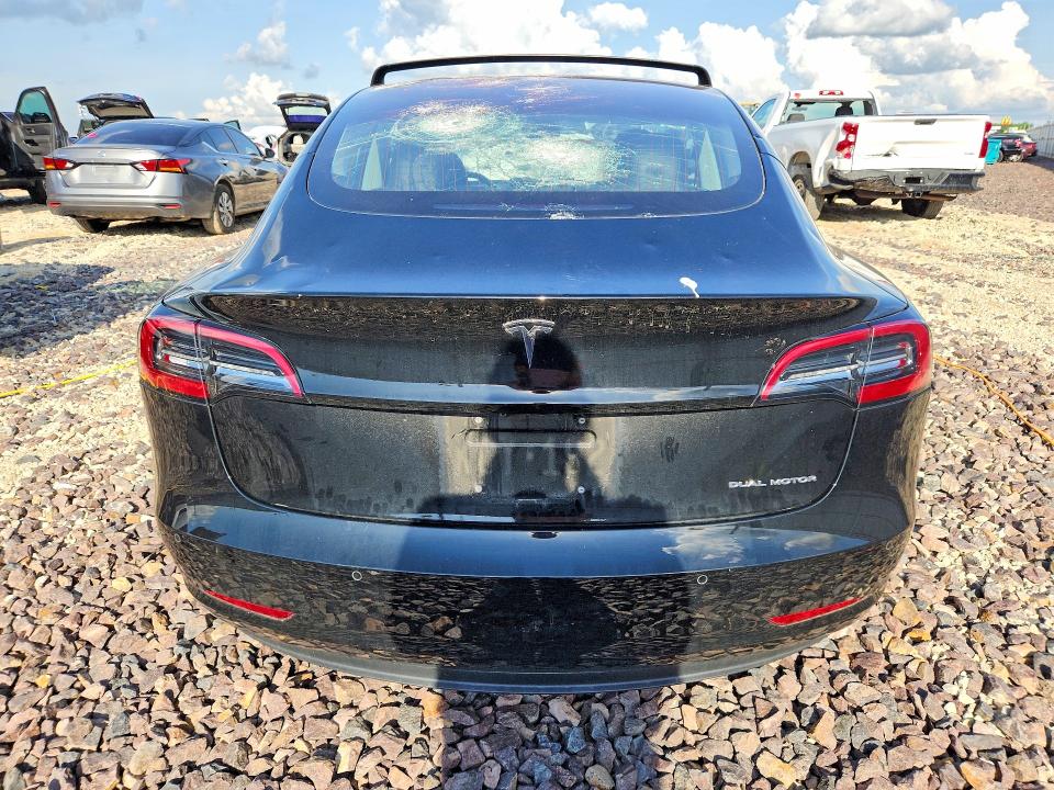 Продажа на аукционе авто 2018 Tesla Model 3, vin: 5YJ3E1EBXJF182209, номер лота: 52997626