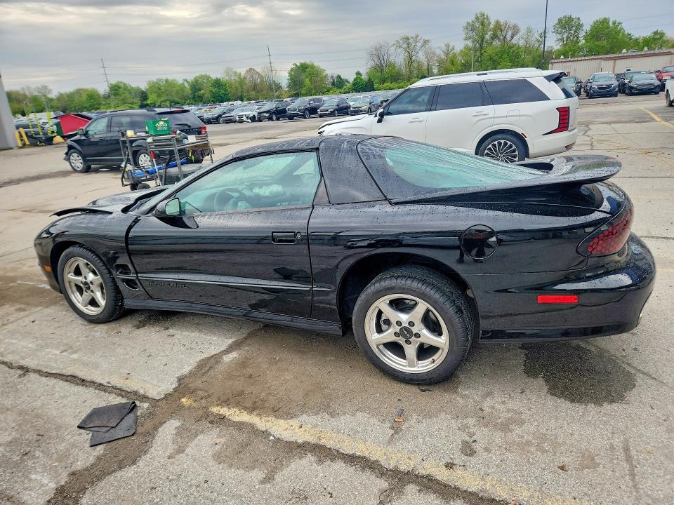 52913316 :رقم المزاد ، 2G2FV22G9X2233504 vin ، 1999 Pontiac Firebird مزاد بيع