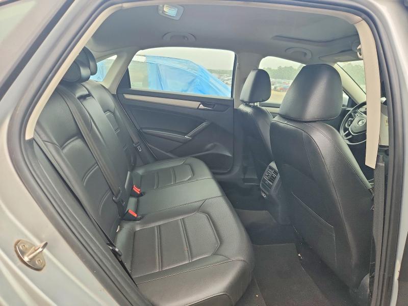 52434726 :رقم المزاد ، 1VWSA7A3XMC000676 vin ، 2021 Volkswagen Passat مزاد بيع