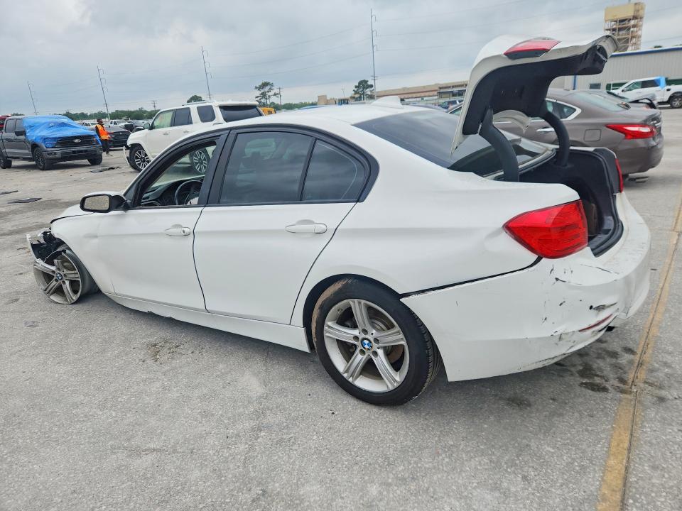 Продажа на аукционе авто 2015 Bmw 328, vin: WBA3A5G59FNS85301, номер лота: 52378236