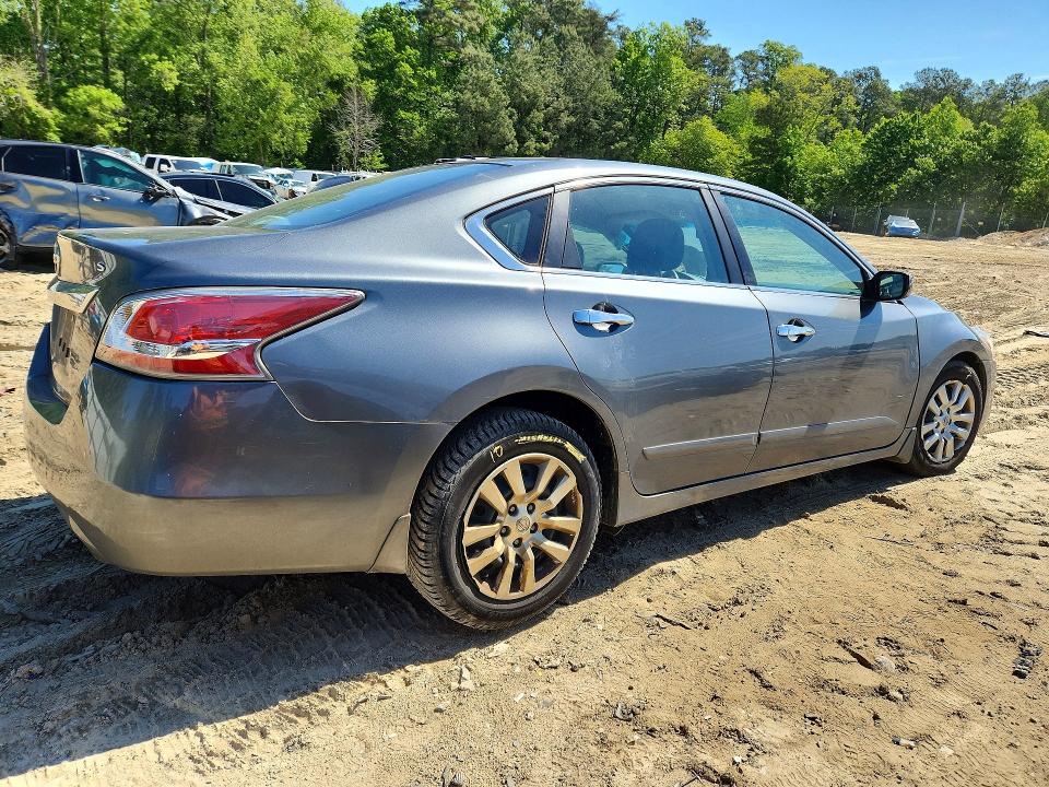 Продажа на аукционе авто 2015 Nissan Altima, vin: 1N4AL3AP8FN908710, номер лота: 52636686