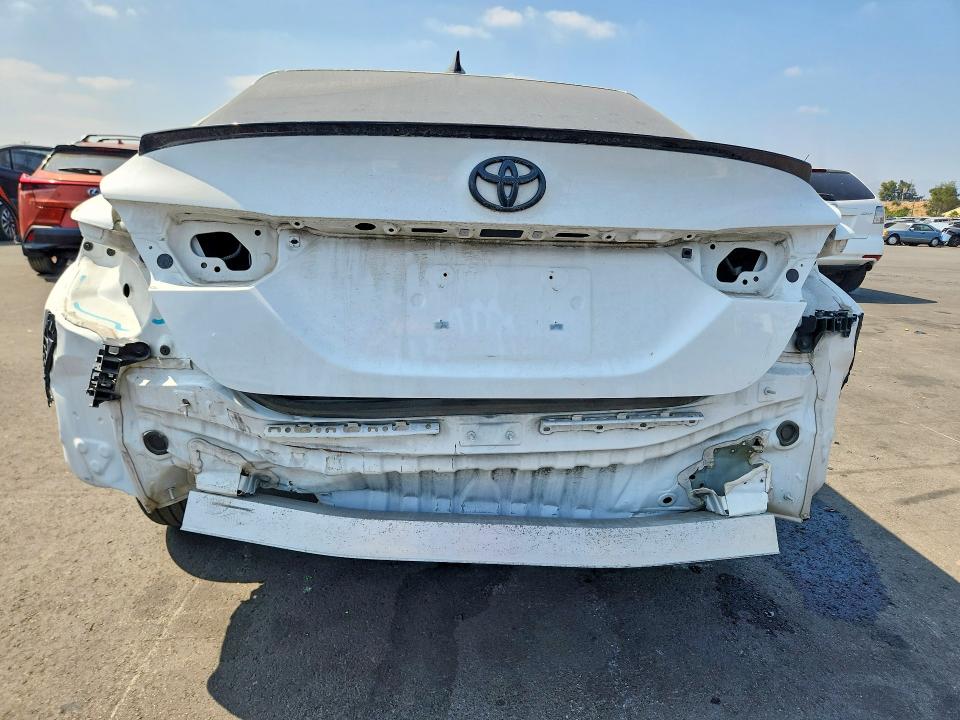 Продаж на аукціоні авто 2021 Toyota Camry, vin: 4T1G11AK0MU460416, номер лоту: 53996616
