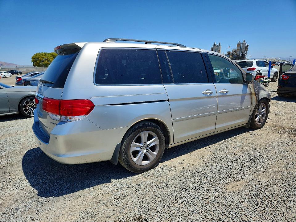 52611716 :رقم المزاد ، 5FNRL38938B052593 vin ، 2008 Honda Odyssey مزاد بيع