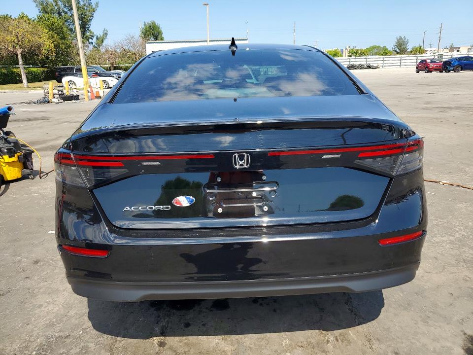 Продажа на аукционе авто 2025 Honda Accord, vin: 1HGCY1F47SA043805, номер лота: 51561626