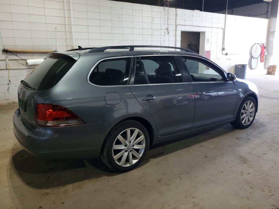 54877676 :رقم المزاد ، 3VWPL7AJ4AM686528 vin ، 2010 Volkswagen Jetta مزاد بيع