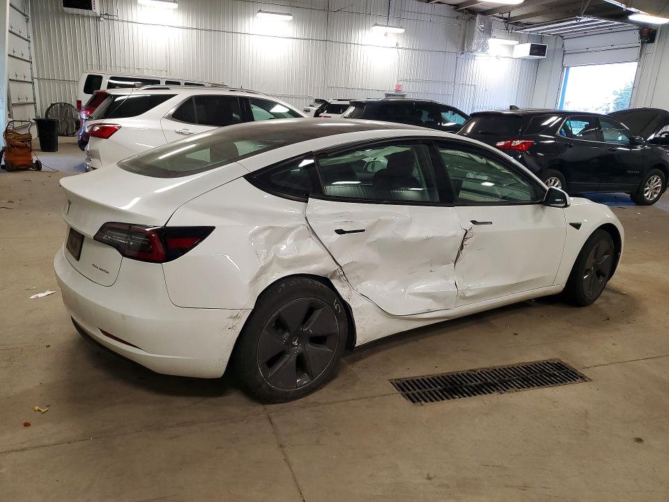 53419736 :رقم المزاد ، 5YJ3E1EB7NF313814 vin ، 2022 Tesla Model 3 مزاد بيع