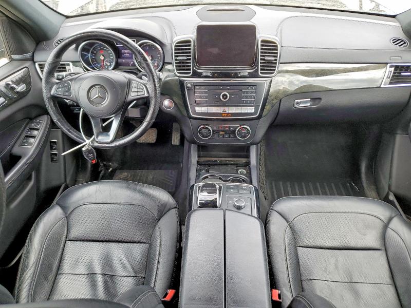 54622826 :رقم المزاد ، 4JGDF6EEXJB132997 vin ، 2018 Mercedes-benz Gls مزاد بيع