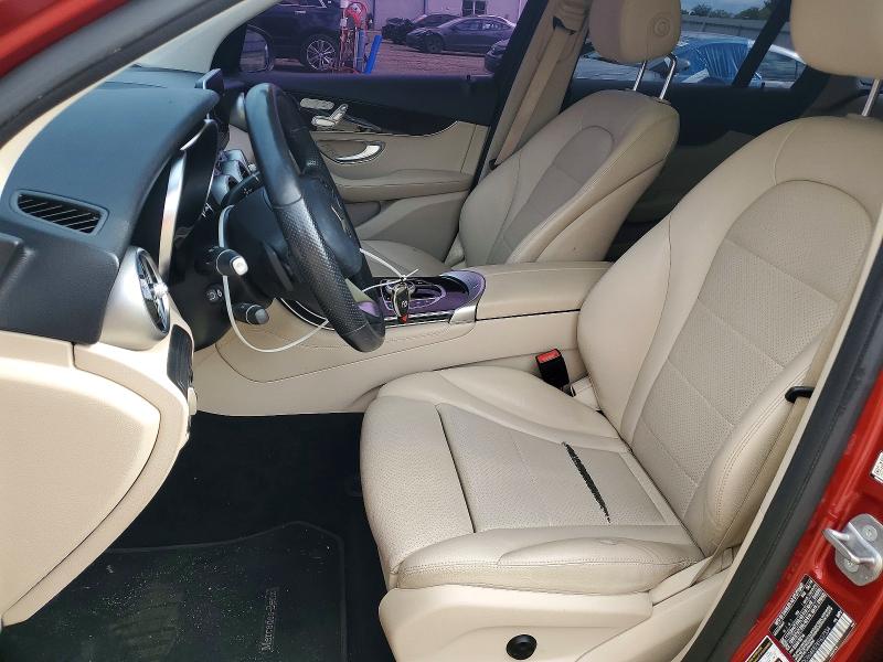 53779866 :رقم المزاد ، WDC0G4KB7KF637334 vin ، 2019 Mercedes-benz Glc مزاد بيع