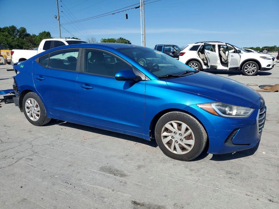 2017 Hyundai Elantra მანქანა იყიდება აუქციონზე, vin: 5NPD74LFXHH198900, აუქციონის ნომერი: 53765026