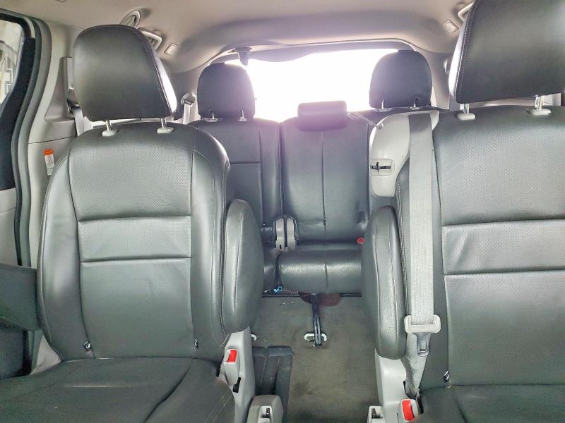 52721196 :رقم المزاد ، 5TDKZ3DC7JS927497 vin ، 2018 Toyota Sienna مزاد بيع