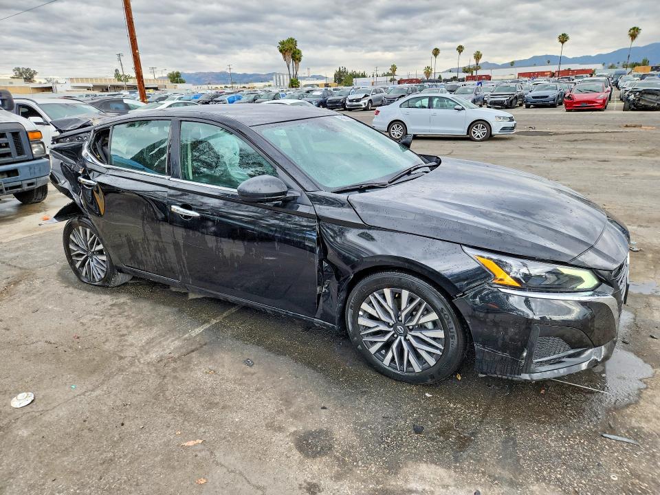 Продажа на аукционе авто 2025 Nissan Altima, vin: 1N4BL4DV6SN352069, номер лота: 52590636