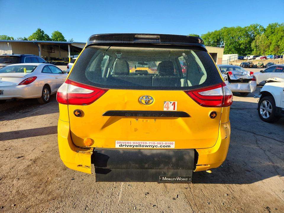55356726 :رقم المزاد ، 5TDZK3DC8GS701187 vin ، 2016 Toyota Sienna مزاد بيع