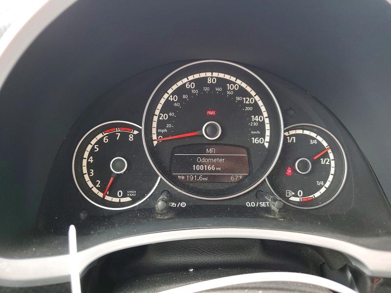 52611046 :رقم المزاد ، 3VW8T7AT4DM831576 vin ، 2013 Volkswagen Beetle مزاد بيع