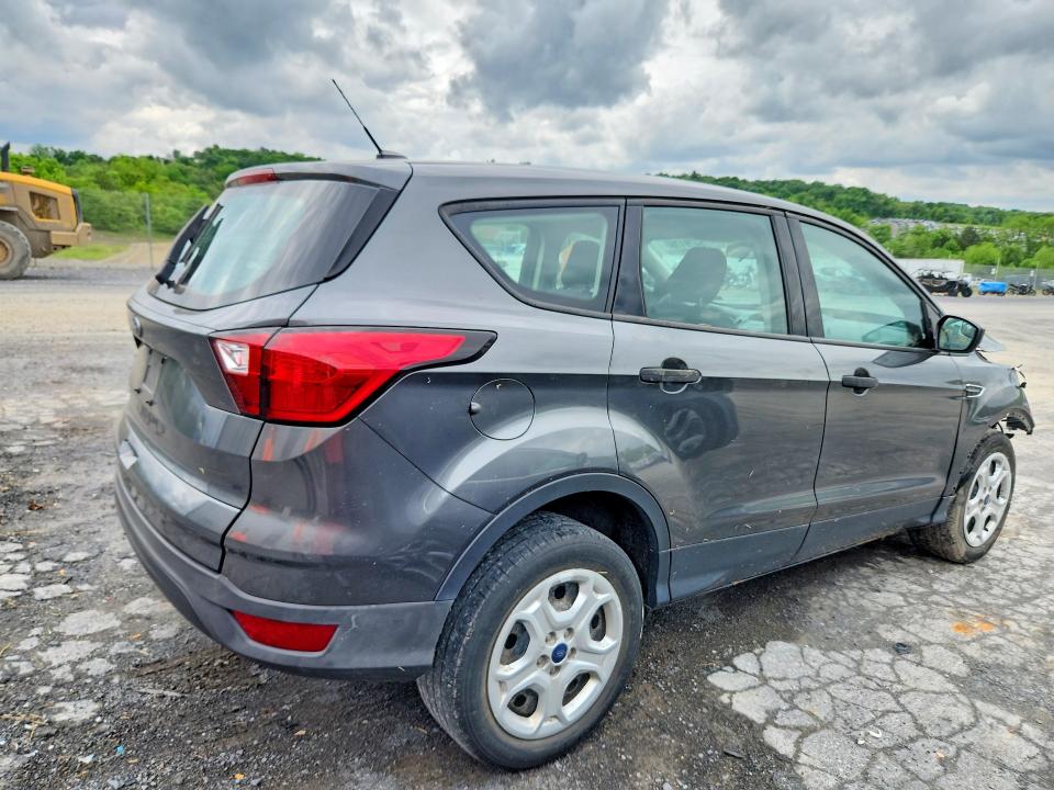 Продаж на аукціоні авто 2019 Ford Escape, vin: 1FMCU0F78KUA90799, номер лоту: 54791766