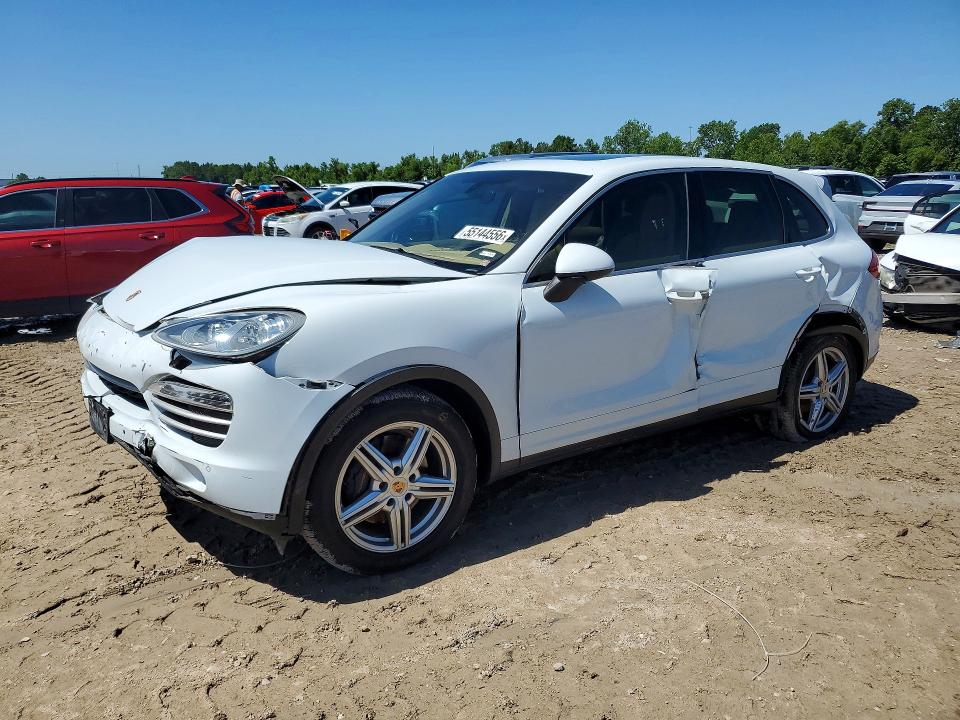 55144556 :رقم المزاد ، WP1AA2A23ELA95915 vin ، 2014 Porsche Cayenne مزاد بيع