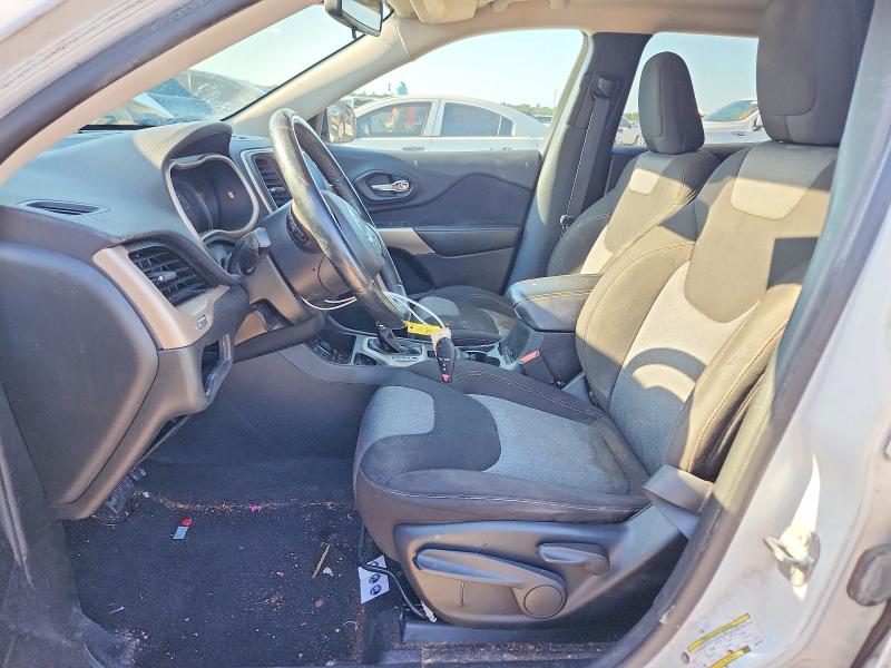 Продажа на аукционе авто 2018 Jeep Cheeroke, vin: 1C4PJLCB1JD537657, номер лота: 55215946