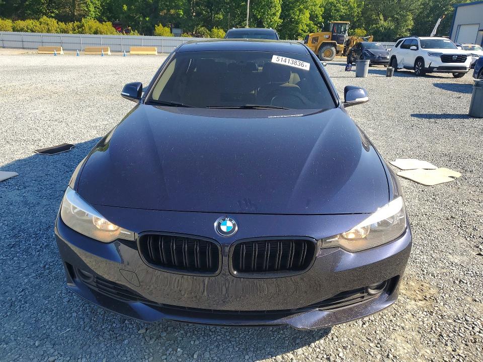 51413836 :رقم المزاد ، WBA3C1C58DK104941 vin ، 2013 Bmw 328 مزاد بيع